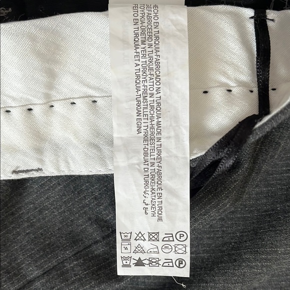 ZARA Classic Grey High Waist Long Knee-Length Shorts, Size M - Picture 8 of 9